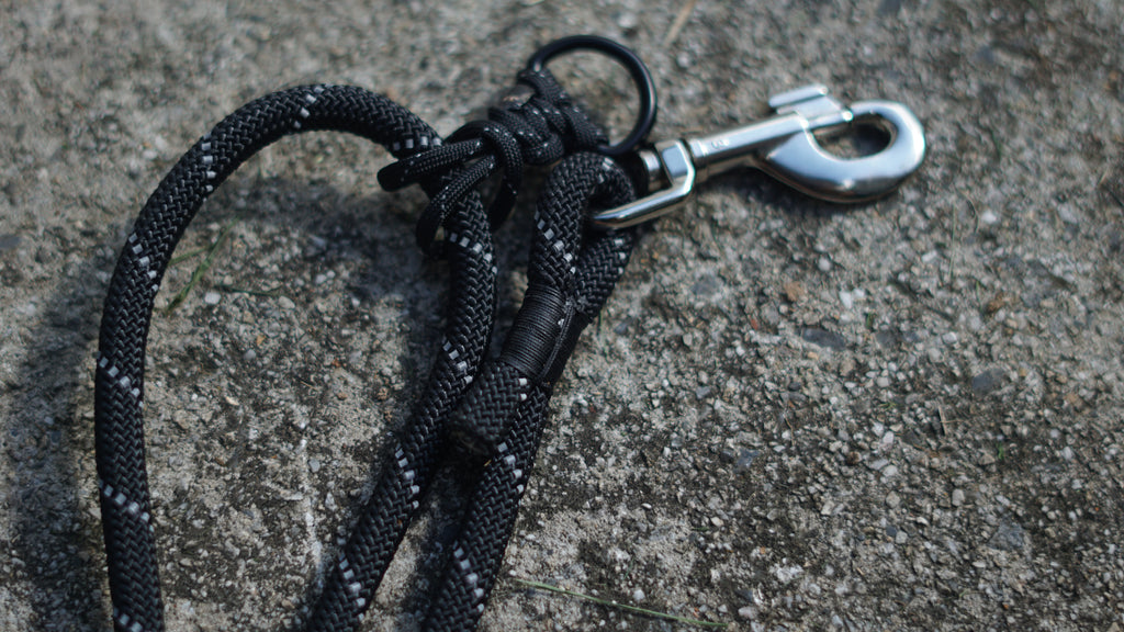 Close up of seizing method