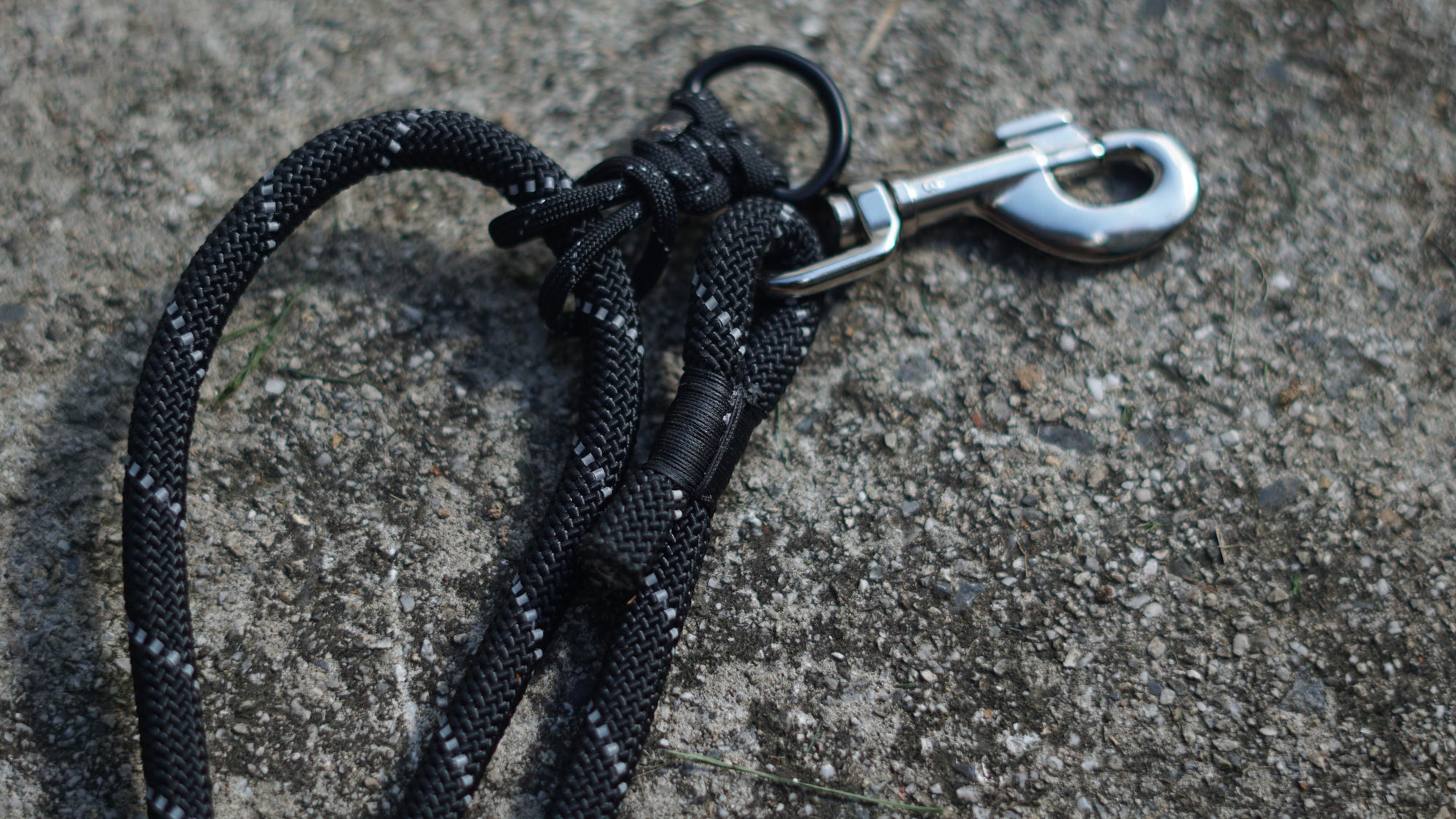 Close up of seizing method